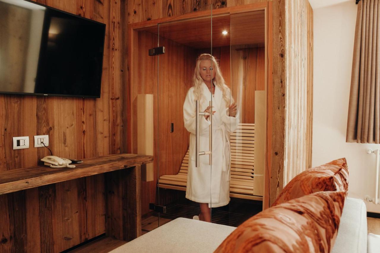 Hotel Pineta バゼルガ・ディ・ピネ エクステリア 写真
