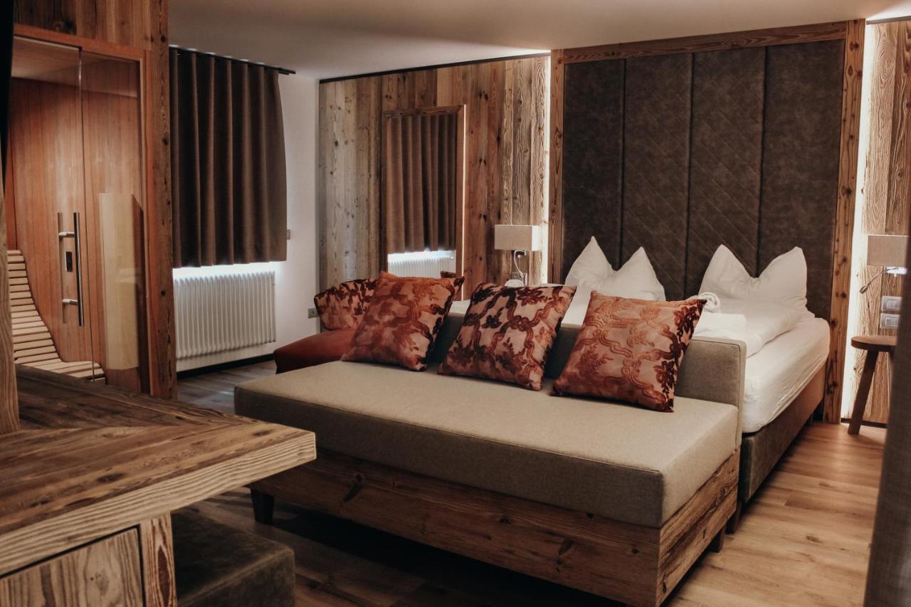 Hotel Pineta バゼルガ・ディ・ピネ エクステリア 写真