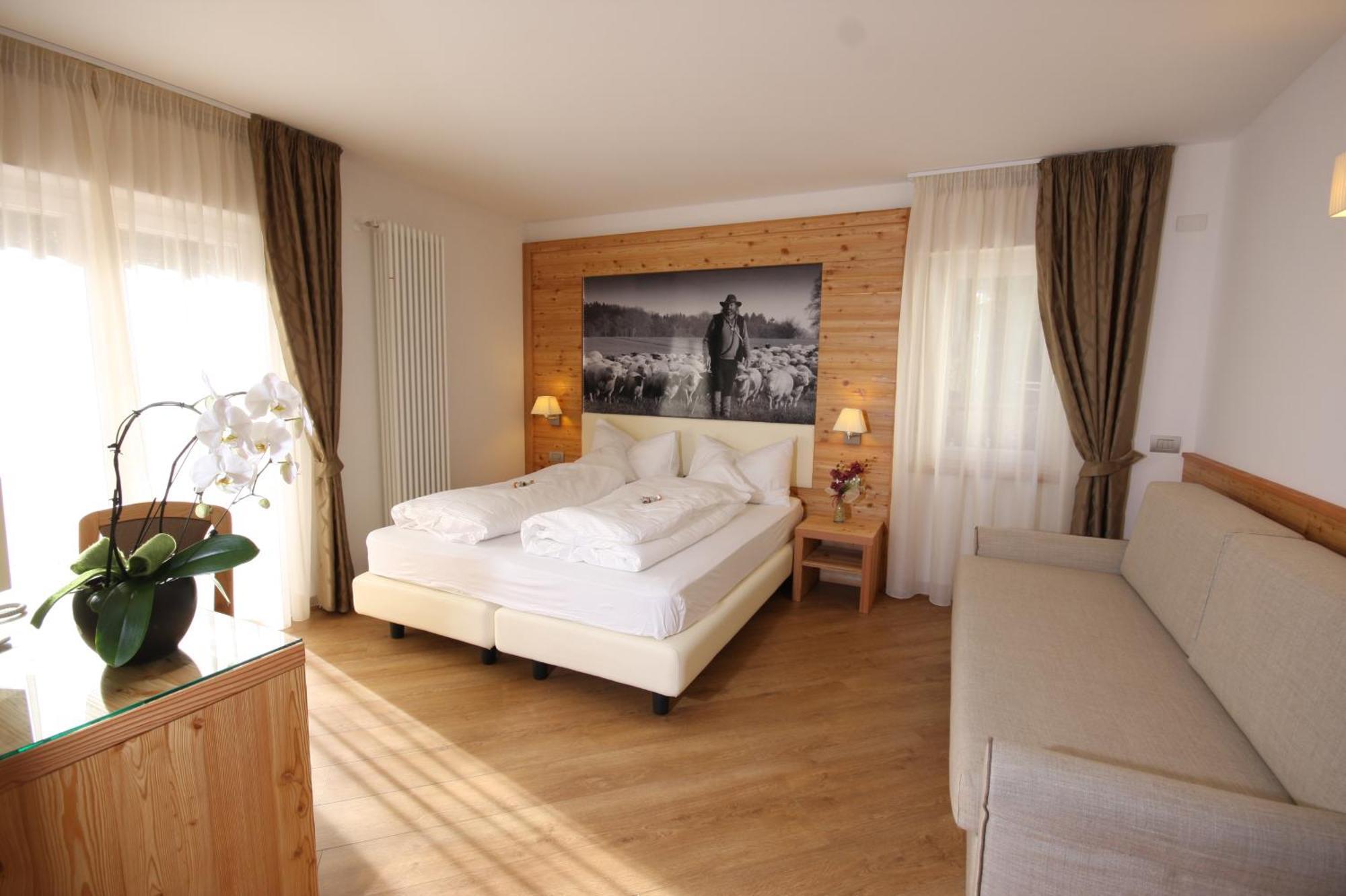 Hotel Pineta バゼルガ・ディ・ピネ エクステリア 写真