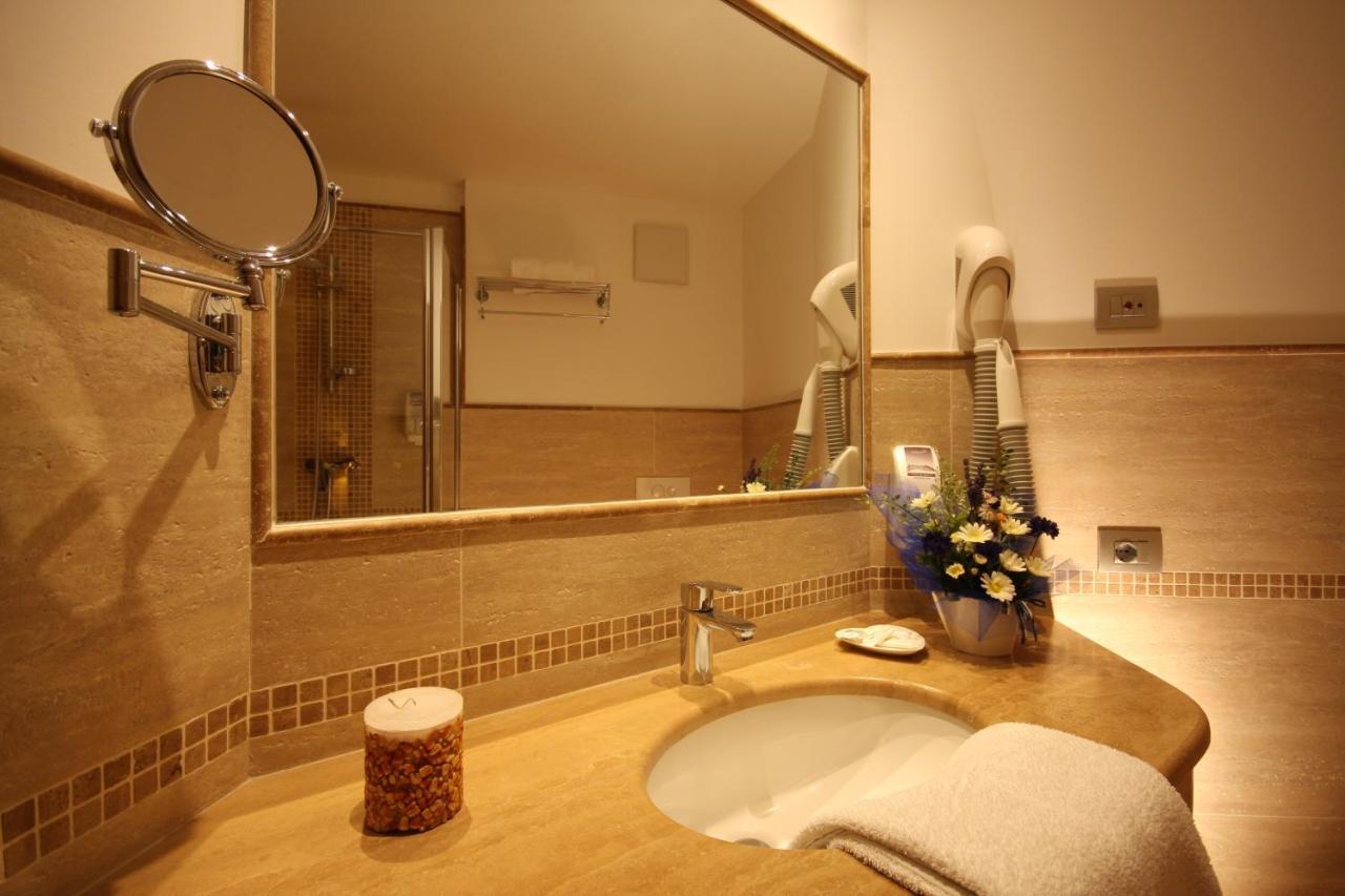 Hotel Pineta バゼルガ・ディ・ピネ 部屋 写真